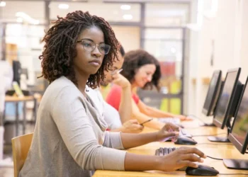 Mercado de trabalho no Brasil tem enfrentado desigualdade racial