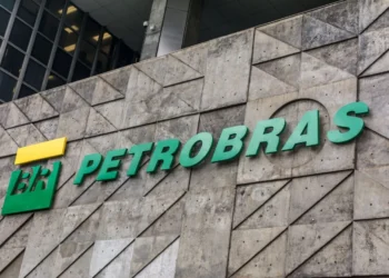 Petrobras e CSN assinam contrato para fornecimento de gás natural