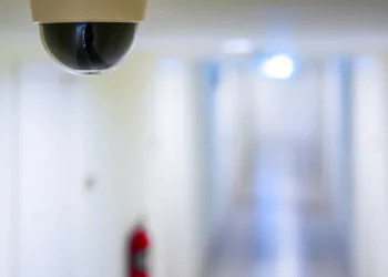 5 Coisas Simples Que Você Pode Estar Fazendo Errado no Condomínio — e Nem Imagina 