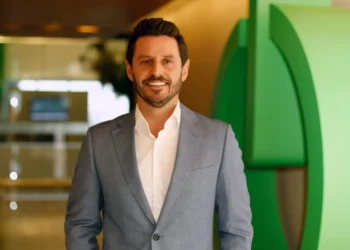 Conheça a história de Leandro Bertoni, vice-presidente de Power Systems da Schneider Electric para a América do Sul