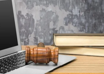 Justiça determina o registro de empresa de fomento mercantil no CRA