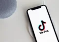 Trump prorroga novamente prazo para venda do TikTok nos EUA por mais 90 dias