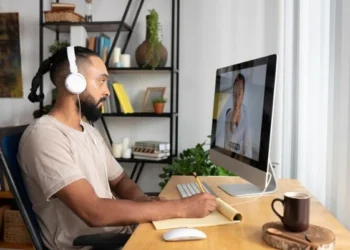 8% dos profissionais de TI no Brasil trabalham remotamente