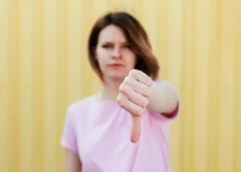  Conheça cinco formas de assédio eleitoral no trabalho e saiba como denunciar