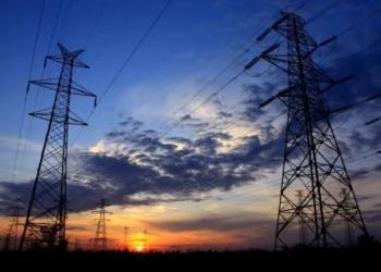 Governo quer contratar baterias para reforçar o sistema elétrico 