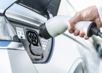 Mercado de veículos elétricos cresce 200% nos últimos 12 meses