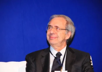 Fim impositivo da jornada 6 x 1 é autoritarismo de esquerda, diz especialista