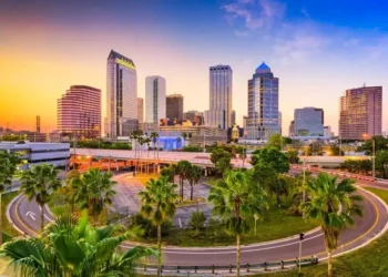 Cidades da Flórida se reinventam com boom populacional