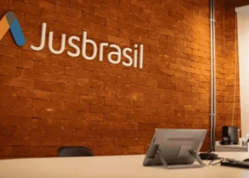 Nova ferramenta traduz linguagem jurídica e facilita a vida de quem acompanha processos