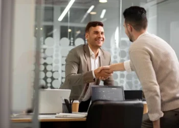 10 franquias para investir seu 13º