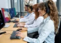 Empresas trocaram 7,68 bilhões de mensagens durante a Black Friday, com tecnologia Sinch