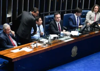 Senado aprova regulamentação da reforma tributária e proposta segue para a Câmara