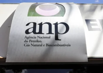 ANP vai autuar 61 distribuidoras de combustíveis pelo descumprimento de meta
