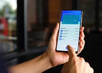 Brasileiros preferem cartões emitidos por banco digitais, revela pesquisa