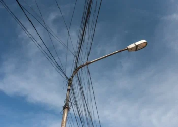 Pipas na rede elétrica provocaram 4,3 mil ocorrências no atendimento das distribuidoras da Neoenergia