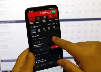 Governo autoriza mais 18 bets a operar no Brasil até 2029