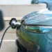 Brasil bate recorde de vendas e importações de carros elétricos