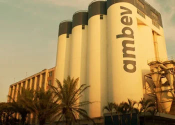 Ambev tem lucro líquido de R$ 5,024 bilhões no 4º trimestre
