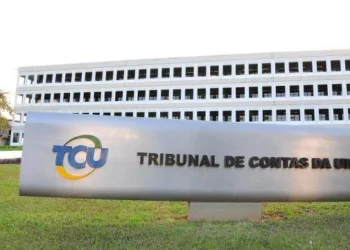 TCU reverte decisão sobre abono salarial