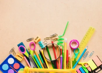 PMEs crescem mais de 30% em janeiro com a venda de materiais escolares, aponta Olist