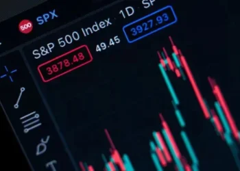 S&P 500 atinge máxima histórica de fechamento