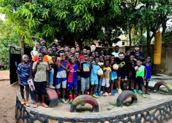 PROJETO LEVA ESPERANÇA E TRANSFORMAÇÃO PARA CRIANÇAS NA ÁFRICA