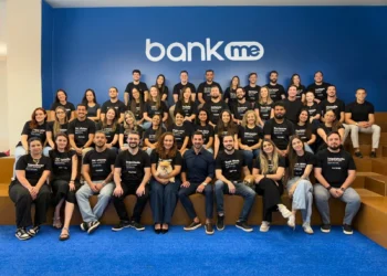 Fintech paranaense atinge R$ 1 bilhão de volume operado em 2025