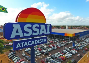 Assaí aprova emissão de R$ 1,5 bilhão em debêntures para quitar dívida anterior