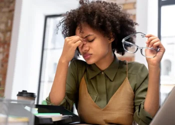 Felicidade no trabalho: pesquisa da Robert Half e The School of Life expõe cenário de contrastes