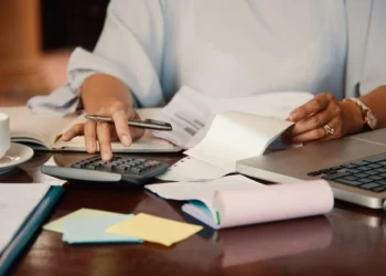 Gestão tributária inteligente pode economizar até 40% em impostos para PMEs