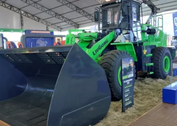 LiuGong celebra sucesso na Agrishow 2025 com novos equipamentos