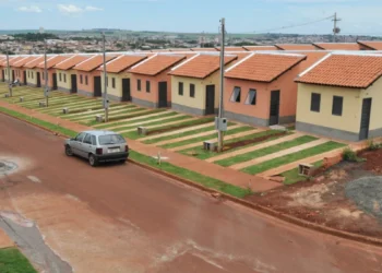 O mercado imobiliário brasileiro registrou um aumento de 15% nas vendas e lançamentos de imóveis no primeiro trimestre deste ano