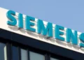 Siemens fecha acordo acima de R$ 10 milhões por falha em software industrial