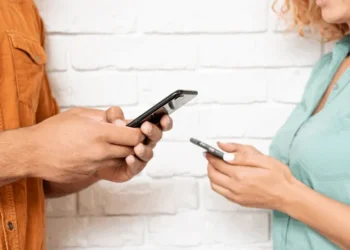 Resposta em até 5 minutos aumenta em 21 vezes a chance de fechar negócio, revela estudo