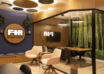 FIA e Petrobras promovem formação gratuita para pescadores artesanais no litoral paulista