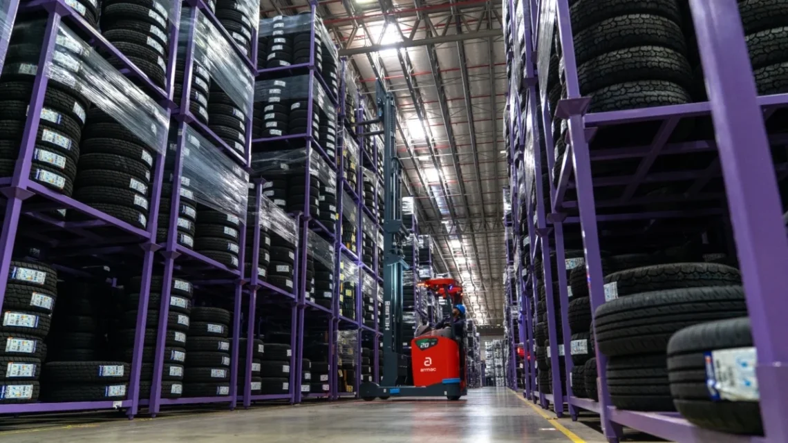 Equipamento é o mais moderno e sustentável do mercado atual de empilhadeiras