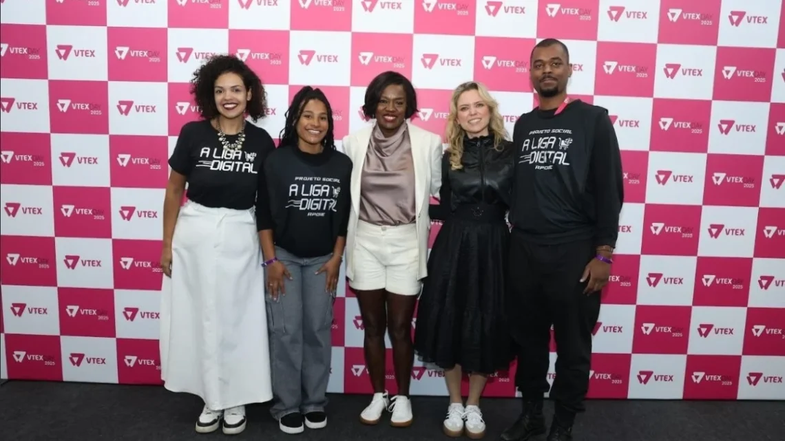 A&EIGHT capacita jovens em tecnologia para o e-commerce