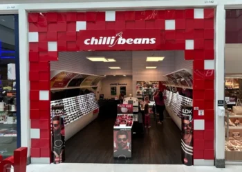 Chilli Beans anuncia expansão e abandona dólar em negócios com a China
