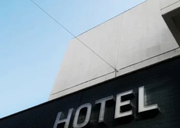 Novo decreto de São Paulo impõe regras mais rígidas sobre hospitalidades e presentes a agentes públicos em eventos corporativos