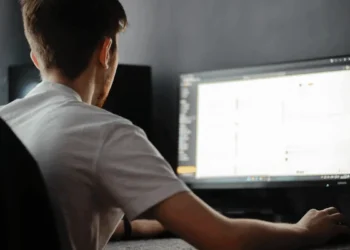 Confira quais empresas estão com inscrições abertas para programas de estágio de 2026