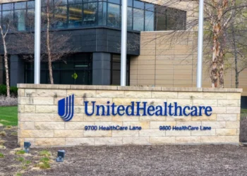 Ações da UnitedHealth saltam após voto de confiança de Warren Buffett 