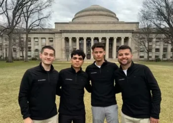 Startup brasileira que desafia o Duolinguo: Fundada por jovens da periferia e avaliada em R$ 100 milhões, BeConfident já ultrapassa fronteiras