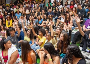 Associação Projete desafia jovens a criar soluções para construir carreiras no mercado de trabalho