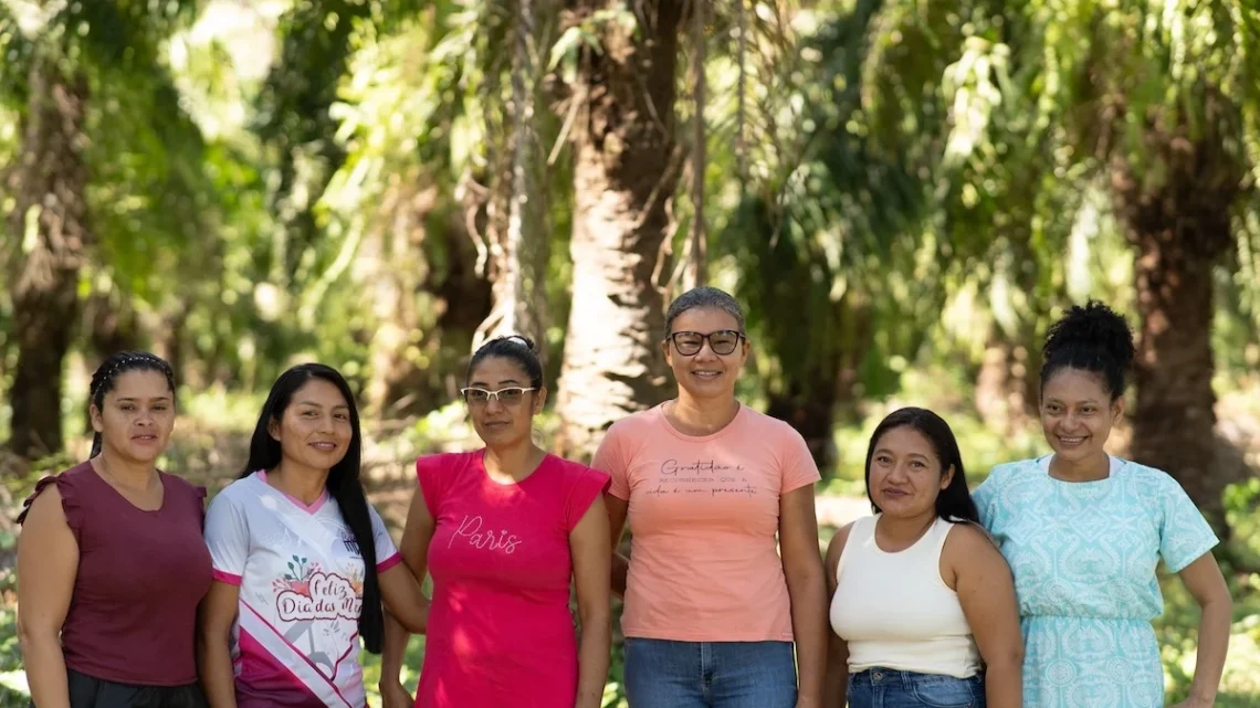 Mulheres da Vila São Vicente, em Moju (PA), beneficiadas pelo SOMAR.
Divulgação (Agropalma)