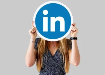 Cursos.io revela as 6 habilidades mais procuradas no LinkedIn em 2025