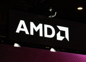Ações da AMD disparam mais de 30% após acordo de fornecimento de chips com a OpenAI