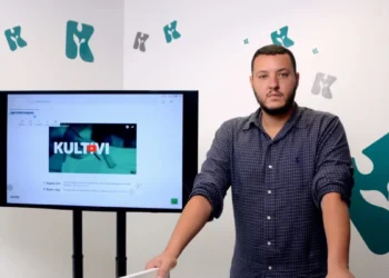 Startup de educação gratuita alcança 5 milhões de alunos e amplia catálogo