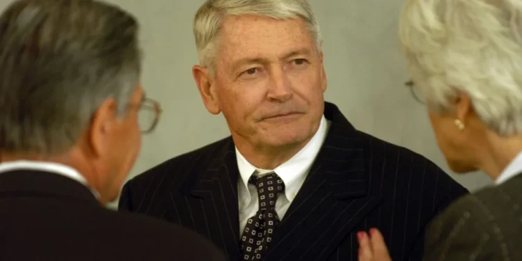 John Malone se afasta da liderança dos conselhos da Liberty após décadas no comando