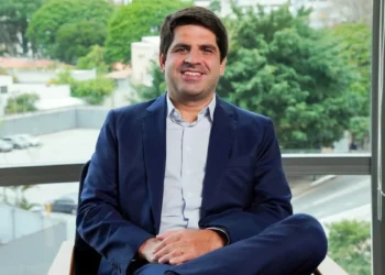 Avenue anuncia expansão para o mercado institucional