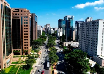 Faria Lima entra pela primeira vez no ranking das 30 ruas mais caras das Américas